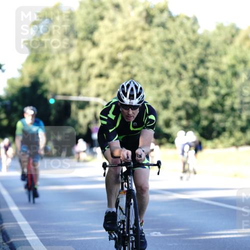 07.09.2025 - 19. Norderstedt Triathlon Michael Burmester http://msf.ph/oto/8846504 07.09.2025 16:10:30 Radfahren 532, 915, 1051, 1562, 1563 meine-sportfotos.de