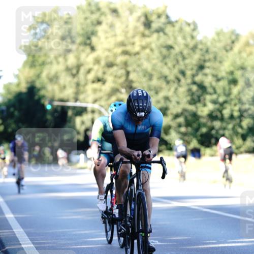 07.09.2025 - 19. Norderstedt Triathlon Michael Burmester http://msf.ph/oto/8846519 07.09.2025 16:10:33 Radfahren 530, 532, 915, 1632 meine-sportfotos.de