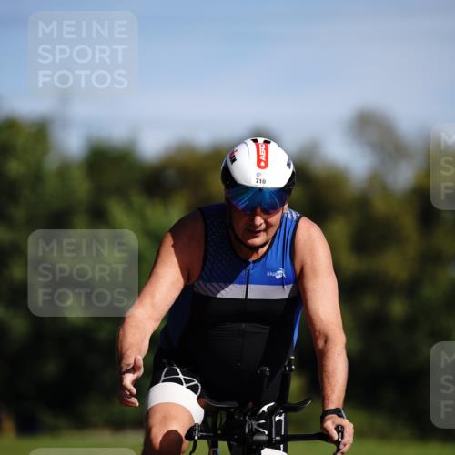 07.09.2025 - 19. Norderstedt Triathlon Michael Burmester http://msf.ph/oto/8846546 07.09.2025 11:17:37 Radfahren 710 meine-sportfotos.de