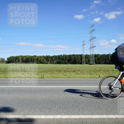 07.09.2025 - 19. Norderstedt Triathlon Michael Burmester http://msf.ph/oto/8846563 07.09.2025 15:13:09 Radfahren 460, 1408 meine-sportfotos.de