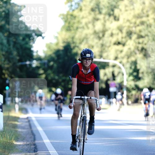 07.09.2025 - 19. Norderstedt Triathlon Michael Burmester http://msf.ph/oto/8846589 07.09.2025 16:10:51 Radfahren 1575, 1585 meine-sportfotos.de