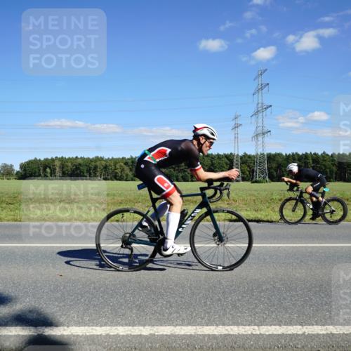 07.09.2025 - 19. Norderstedt Triathlon Michael Burmester http://msf.ph/oto/8846615 07.09.2025 15:13:34 Radfahren 414, 446, 896, 1414, 1532 meine-sportfotos.de