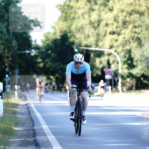 07.09.2025 - 19. Norderstedt Triathlon Michael Burmester http://msf.ph/oto/8846616 07.09.2025 16:10:58 Radfahren 386, 1522 meine-sportfotos.de