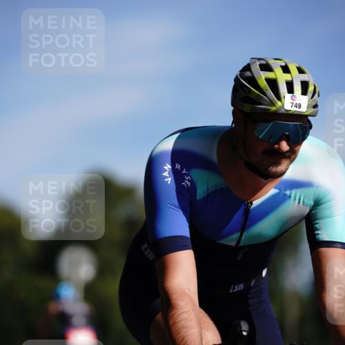 07.09.2025 - 19. Norderstedt Triathlon Michael Burmester http://msf.ph/oto/8846641 07.09.2025 11:19:03 Radfahren 749, 1179, 1208 meine-sportfotos.de