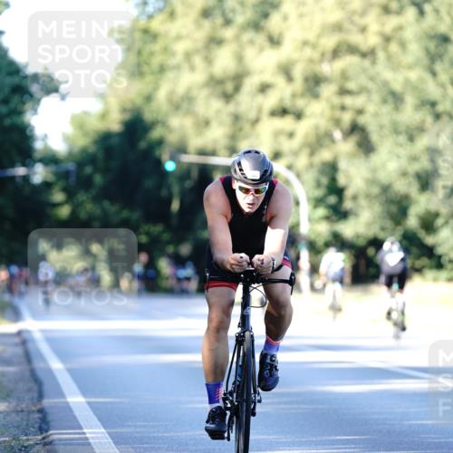 07.09.2025 - 19. Norderstedt Triathlon Michael Burmester http://msf.ph/oto/8846650 07.09.2025 16:11:04 Radfahren 1066, 1405 meine-sportfotos.de