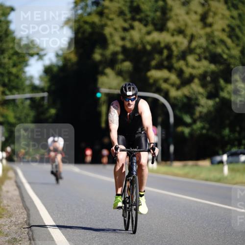 07.09.2025 - 19. Norderstedt Triathlon Michael Burmester http://msf.ph/oto/8846656 07.09.2025 11:19:15 Radfahren 1225 meine-sportfotos.de