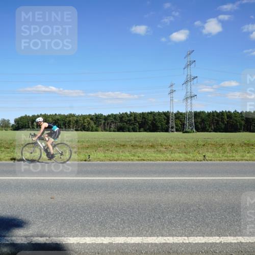 07.09.2025 - 19. Norderstedt Triathlon Michael Burmester http://msf.ph/oto/8846664 07.09.2025 15:14:16 Radfahren 425, 1485 meine-sportfotos.de