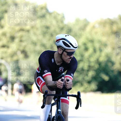 07.09.2025 - 19. Norderstedt Triathlon Michael Burmester http://msf.ph/oto/8846673 07.09.2025 16:11:21 Radfahren 414, 868, 1531 meine-sportfotos.de