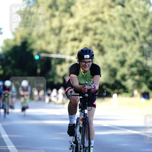 07.09.2025 - 19. Norderstedt Triathlon Michael Burmester http://msf.ph/oto/8846688 07.09.2025 16:11:25 Radfahren 933, 1108 meine-sportfotos.de