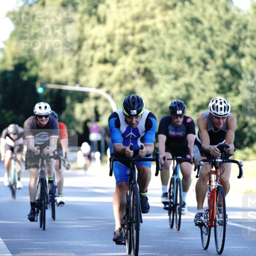 07.09.2025 - 19. Norderstedt Triathlon Michael Burmester http://msf.ph/oto/8846748 07.09.2025 16:11:49 Radfahren 381, 412, 882, 1419, 1473, 1568 meine-sportfotos.de