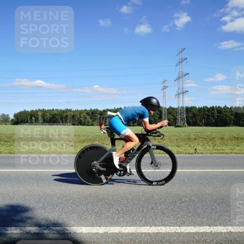 07.09.2025 - 19. Norderstedt Triathlon Michael Burmester http://msf.ph/oto/8846760 07.09.2025 15:15:39 Radfahren 444, 465 meine-sportfotos.de