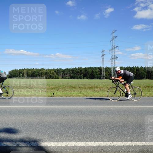 07.09.2025 - 19. Norderstedt Triathlon Michael Burmester http://msf.ph/oto/8846797 07.09.2025 15:16:10 Radfahren 909 meine-sportfotos.de