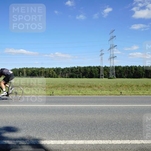 07.09.2025 - 19. Norderstedt Triathlon Michael Burmester http://msf.ph/oto/8846800 07.09.2025 15:16:10 Radfahren 909 meine-sportfotos.de