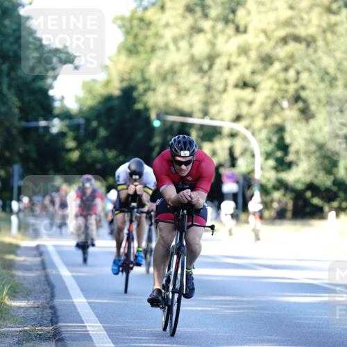 07.09.2025 - 19. Norderstedt Triathlon Michael Burmester http://msf.ph/oto/8846805 07.09.2025 16:12:03 Radfahren 383, 405, 1544, 1571, 1587, 1591 meine-sportfotos.de