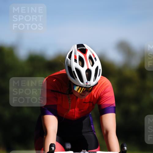 07.09.2025 - 19. Norderstedt Triathlon Michael Burmester http://msf.ph/oto/8846837 07.09.2025 11:22:33 Radfahren 714, 1207 meine-sportfotos.de