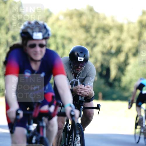 07.09.2025 - 19. Norderstedt Triathlon Michael Burmester http://msf.ph/oto/8846847 07.09.2025 16:12:08 Radfahren 516, 1068, 1541, 1565, 1570, 1587, 1591 meine-sportfotos.de