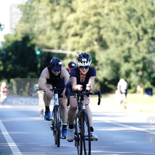 07.09.2025 - 19. Norderstedt Triathlon Michael Burmester http://msf.ph/oto/8846881 07.09.2025 16:12:14 Radfahren 875, 912, 1045, 1558, 1570 meine-sportfotos.de