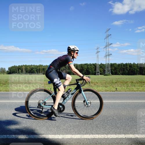 07.09.2025 - 19. Norderstedt Triathlon Michael Burmester http://msf.ph/oto/8846888 07.09.2025 15:17:35 Radfahren 399, 878, 1470 meine-sportfotos.de