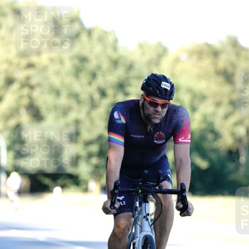 07.09.2025 - 19. Norderstedt Triathlon Michael Burmester http://msf.ph/oto/8846900 07.09.2025 16:12:17 Radfahren 875, 912, 1105, 1558 meine-sportfotos.de