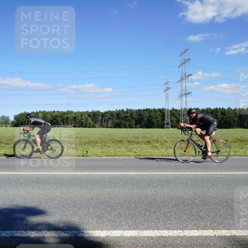 07.09.2025 - 19. Norderstedt Triathlon Michael Burmester http://msf.ph/oto/8846911 07.09.2025 15:17:56 Radfahren 884 meine-sportfotos.de