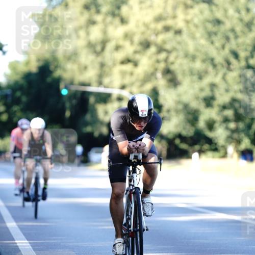 07.09.2025 - 19. Norderstedt Triathlon Michael Burmester http://msf.ph/oto/8846916 07.09.2025 16:12:25 Radfahren 1054, 1533, 1610 meine-sportfotos.de