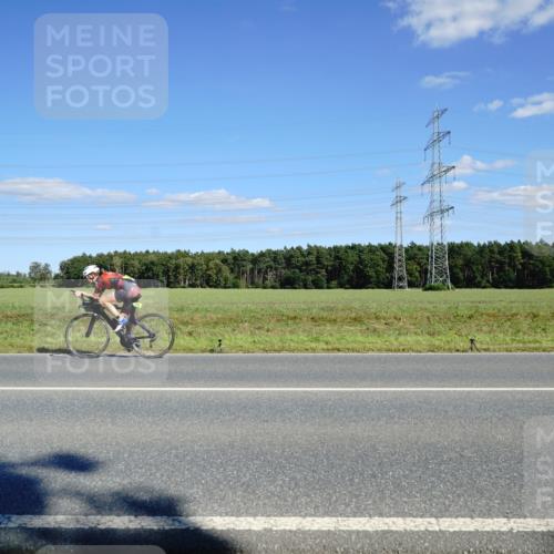 07.09.2025 - 19. Norderstedt Triathlon Michael Burmester http://msf.ph/oto/8846919 07.09.2025 15:18:27 Radfahren 402, 452, 942 meine-sportfotos.de