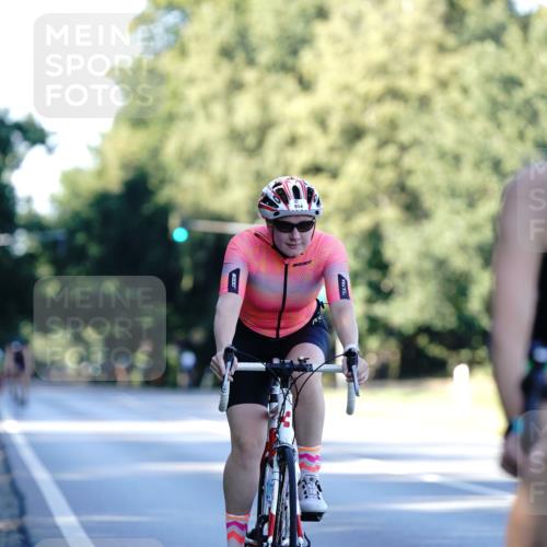 07.09.2025 - 19. Norderstedt Triathlon Michael Burmester http://msf.ph/oto/8846931 07.09.2025 16:12:28 Radfahren 914, 1533, 1610 meine-sportfotos.de
