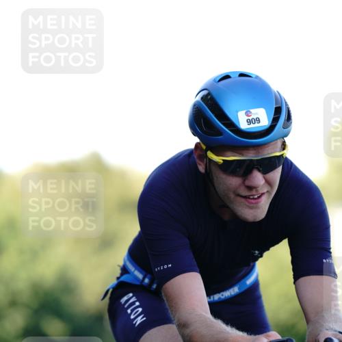 07.09.2025 - 19. Norderstedt Triathlon Michael Burmester http://msf.ph/oto/8846942 07.09.2025 16:12:47 Radfahren 397, 909 meine-sportfotos.de
