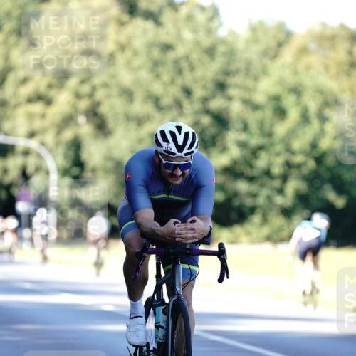 07.09.2025 - 19. Norderstedt Triathlon Michael Burmester http://msf.ph/oto/8846975 07.09.2025 16:13:18 Radfahren 1106, 1476 meine-sportfotos.de