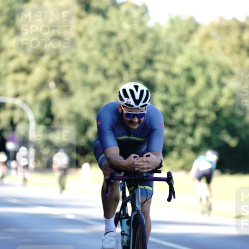 07.09.2025 - 19. Norderstedt Triathlon Michael Burmester http://msf.ph/oto/8846978 07.09.2025 16:13:18 Radfahren 1106, 1476 meine-sportfotos.de