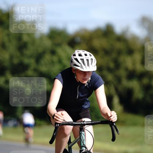 07.09.2025 - 19. Norderstedt Triathlon Michael Burmester http://msf.ph/oto/8847021 07.09.2025 11:24:51 Radfahren 1257 meine-sportfotos.de