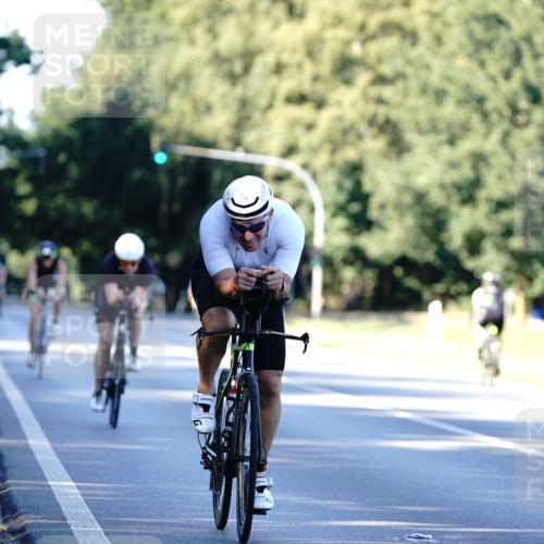 07.09.2025 - 19. Norderstedt Triathlon Michael Burmester http://msf.ph/oto/8847026 07.09.2025 16:13:34 Radfahren 1067, 1582 meine-sportfotos.de