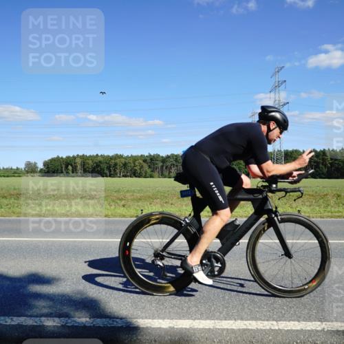 07.09.2025 - 19. Norderstedt Triathlon Michael Burmester http://msf.ph/oto/8847034 07.09.2025 15:20:05 Radfahren 401, 1413 meine-sportfotos.de