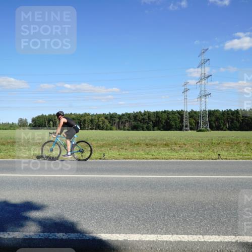 07.09.2025 - 19. Norderstedt Triathlon Michael Burmester http://msf.ph/oto/8847037 07.09.2025 15:20:07 Radfahren 401, 1413 meine-sportfotos.de