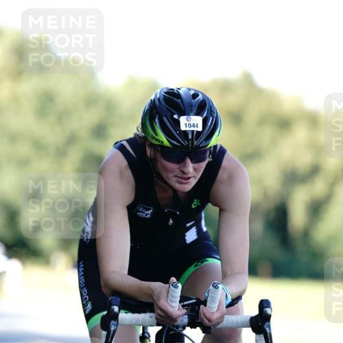 07.09.2025 - 19. Norderstedt Triathlon Michael Burmester http://msf.ph/oto/8847054 07.09.2025 16:13:38 Radfahren 1044, 1067 meine-sportfotos.de