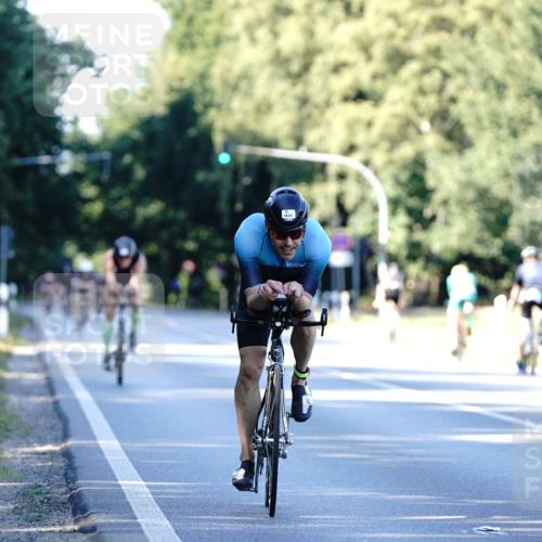 07.09.2025 - 19. Norderstedt Triathlon Michael Burmester http://msf.ph/oto/8847071 07.09.2025 16:13:46 Radfahren 1625 meine-sportfotos.de