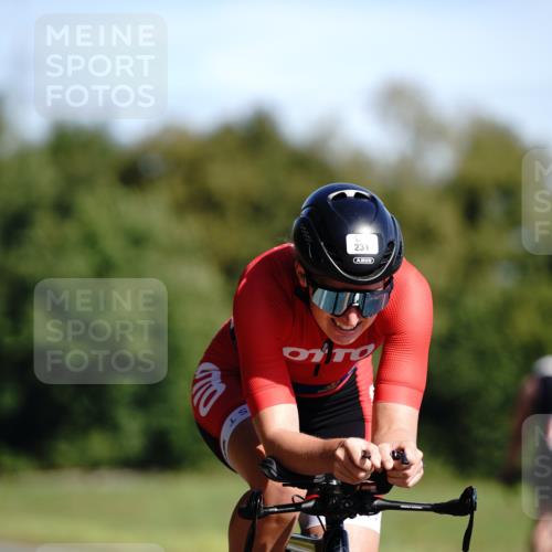 07.09.2025 - 19. Norderstedt Triathlon Michael Burmester http://msf.ph/oto/8847076 07.09.2025 11:25:16 Radfahren 231, 1335 meine-sportfotos.de
