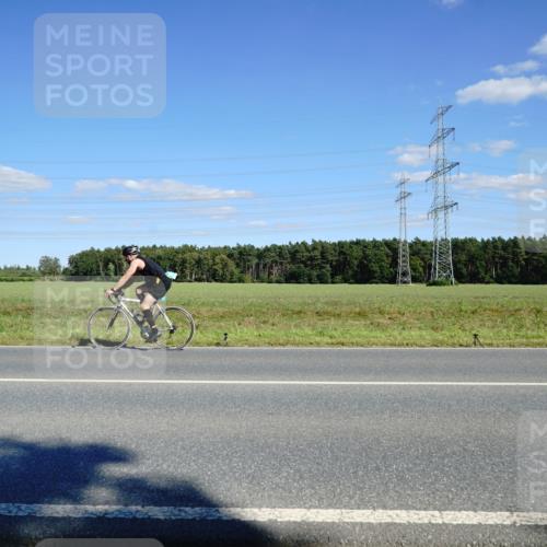 07.09.2025 - 19. Norderstedt Triathlon Michael Burmester http://msf.ph/oto/8847082 07.09.2025 15:20:49 Radfahren 464, 466 meine-sportfotos.de