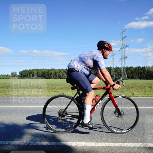 07.09.2025 - 19. Norderstedt Triathlon Michael Burmester http://msf.ph/oto/8847106 07.09.2025 15:21:04 Radfahren 416, 902, 903, 936, 951, 1427 meine-sportfotos.de