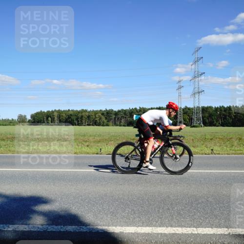 07.09.2025 - 19. Norderstedt Triathlon Michael Burmester http://msf.ph/oto/8847116 07.09.2025 15:21:09 Radfahren 377, 902, 951, 1537 meine-sportfotos.de