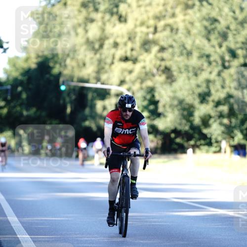 07.09.2025 - 19. Norderstedt Triathlon Michael Burmester http://msf.ph/oto/8847166 07.09.2025 16:14:18 Radfahren 934 meine-sportfotos.de