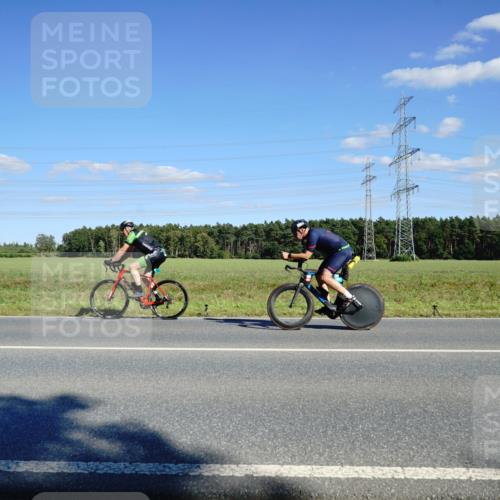 07.09.2025 - 19. Norderstedt Triathlon Michael Burmester http://msf.ph/oto/8847171 07.09.2025 15:21:51 Radfahren 933, 1479, 1527 meine-sportfotos.de