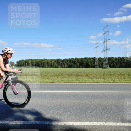 07.09.2025 - 19. Norderstedt Triathlon Michael Burmester http://msf.ph/oto/8847173 07.09.2025 15:21:51 Radfahren 933, 1479, 1527 meine-sportfotos.de