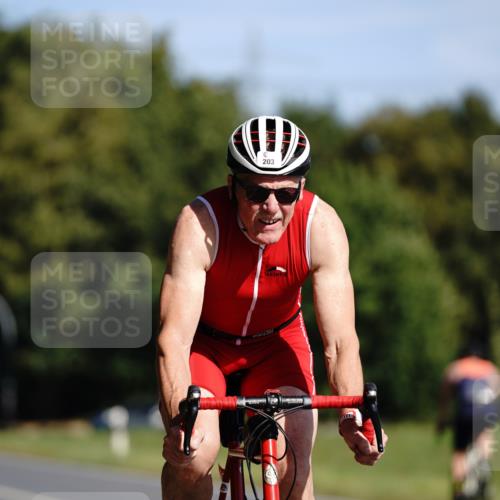 07.09.2025 - 19. Norderstedt Triathlon Michael Burmester http://msf.ph/oto/8847182 07.09.2025 11:26:10 Radfahren 203, 1187, 1383 meine-sportfotos.de