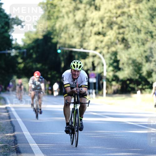 07.09.2025 - 19. Norderstedt Triathlon Michael Burmester http://msf.ph/oto/8847203 07.09.2025 16:14:32 Radfahren 380, 1586 meine-sportfotos.de