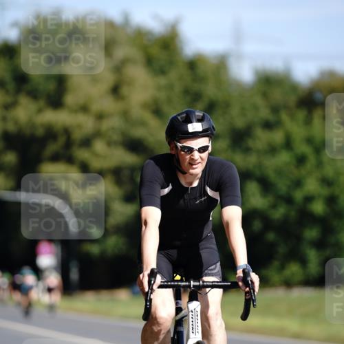 07.09.2025 - 19. Norderstedt Triathlon Michael Burmester http://msf.ph/oto/8847219 07.09.2025 11:26:29 Radfahren 306 meine-sportfotos.de