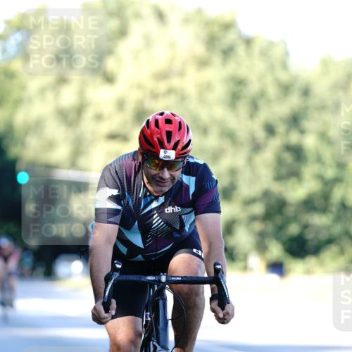 07.09.2025 - 19. Norderstedt Triathlon Michael Burmester http://msf.ph/oto/8847232 07.09.2025 16:14:36 Radfahren 409, 1586 meine-sportfotos.de