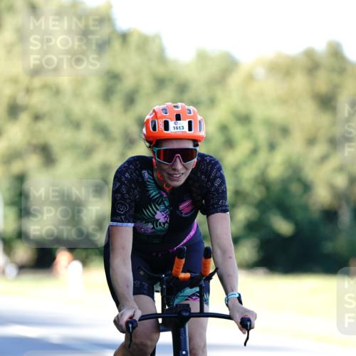 07.09.2025 - 19. Norderstedt Triathlon Michael Burmester http://msf.ph/oto/8847251 07.09.2025 16:14:42 Radfahren 1049, 1052, 1613 meine-sportfotos.de