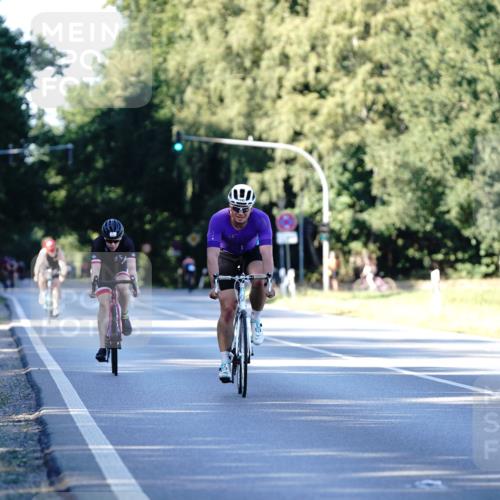 07.09.2025 - 19. Norderstedt Triathlon Michael Burmester http://msf.ph/oto/8847274 07.09.2025 16:14:47 Radfahren 1052, 1545 meine-sportfotos.de