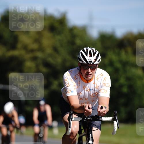 07.09.2025 - 19. Norderstedt Triathlon Michael Burmester http://msf.ph/oto/8847290 07.09.2025 11:27:04 Radfahren 229, 1160, 1171, 1253 meine-sportfotos.de